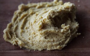 Preparazione Torta di fragole e mandorle - Fase 1