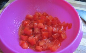 Preparazione Riso ai tre pomodori con olio e polvere di peperone - Fase 2
