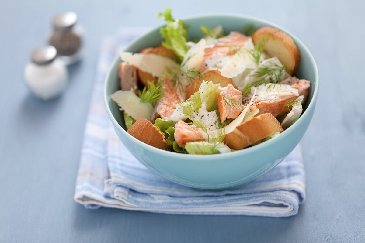 Caesar salad di salmone ricetta