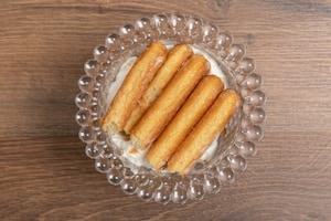 Preparazione Crema con savoiardi e fragole - Fase 3