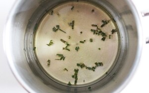 Preparazione Farro e miglio con pomodori, zucchine e semi di girasole nel barattolo - Fase 2