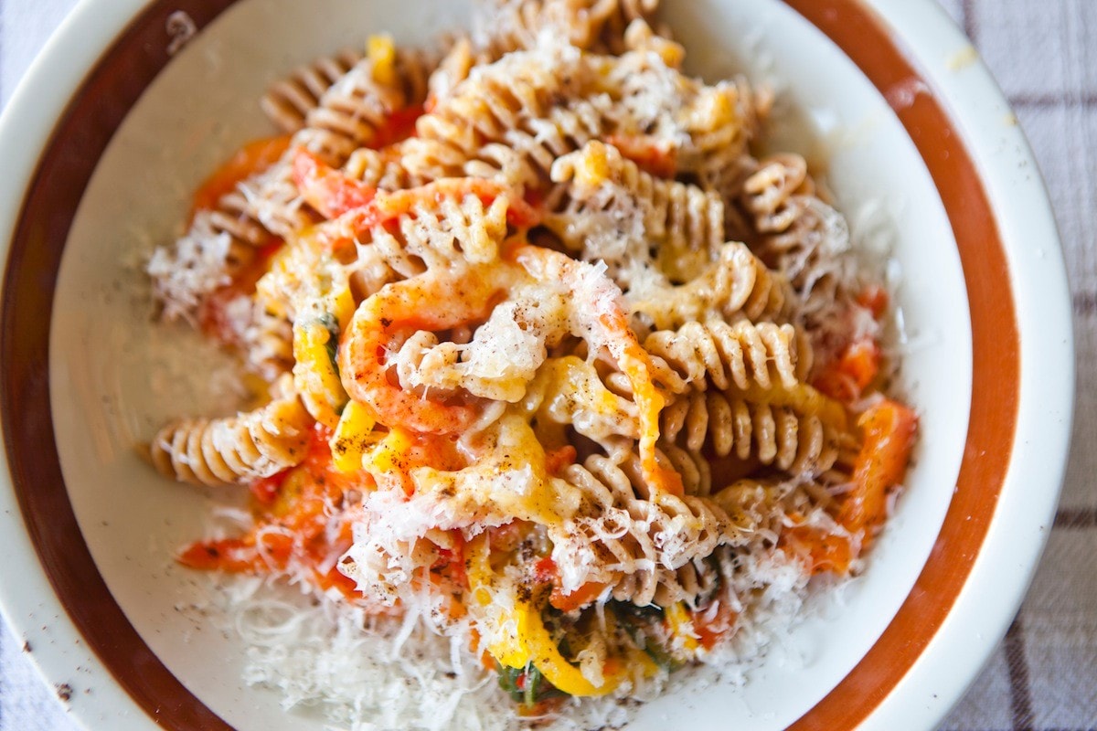 Fusilli di farro ai peperoni ricetta