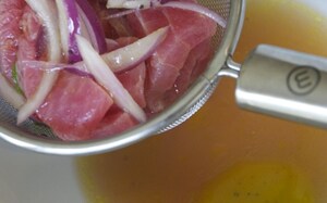 Preparazione Insalata di noodles nel barattolo - Fase 2