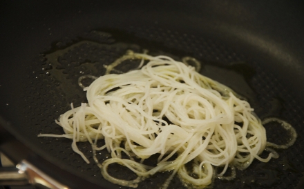 Preparazione Insalata di noodles nel barattolo - Fase 3 Preparazione Insalata di noodles nel barattolo - Fase 3