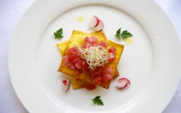 Wonton e tartare di tonno al lime