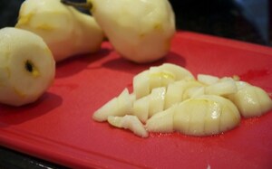 Preparazione Torta di pere, olio d'oliva e rosmarino - Fase 1