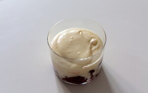 Preparazione Bicchierini alle ciliegie e basilico, chantilly all'italiana e sablé breton - Fase 8