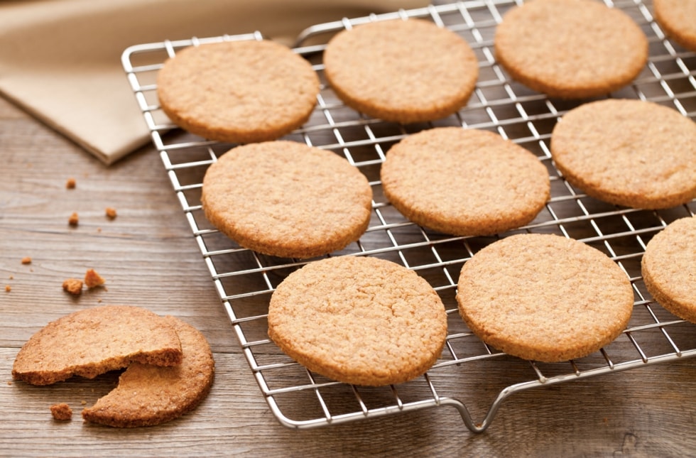 Biscotti integrali con le mandorle ricetta