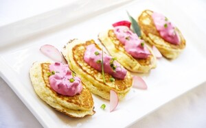 Preparazione Blinis di patate con crema di barbabietola - Fase 3