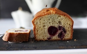 Preparazione Cake all'olio con ciliegie semicandite - Fase 3