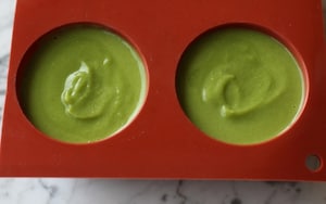 Preparazione Coda di manzo su crema di piselli e salsa di ciliegie marinate - Fase 3