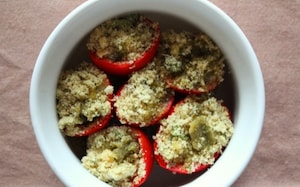 Preparazione Peperoncini piccanti al forno con erbe e capperi - Fase 2
