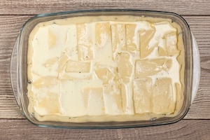 Preparazione Quiche con pere, salvia e fontina - Fase 4