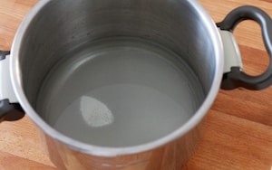 Preparazione Succo di albicocca fatto in casa - Fase 1