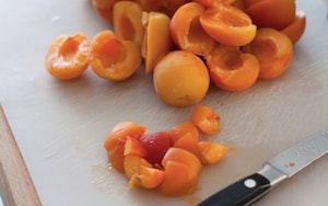 Preparazione Succo di albicocca fatto in casa - Fase 1