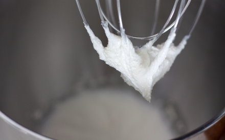 Preparazione Torta di mele soffice - Fase 1 Preparazione Torta di mele soffice - Fase 1