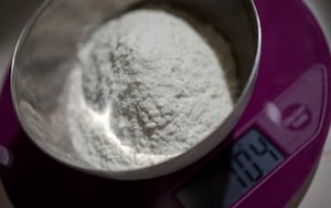 Preparazione Tortelli croccanti d'albicocche e zenzero, salsa al cioccolato bianco al pepe - Fase 2