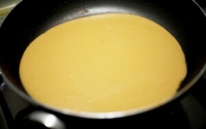 Preparazione Vellutata di albicocche e caprino con prosciutto croccante e capperi - Fase 3