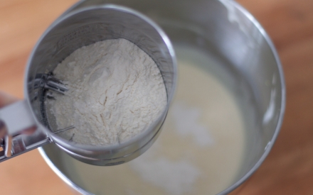 Preparazione Cheesecake ai mirtilli - Fase 3 Preparazione Cheesecake ai mirtilli - Fase 3
