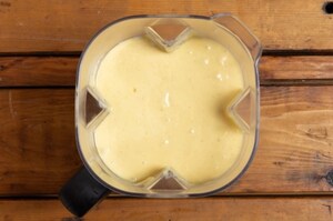 Preparazione Ciambellone allo yogurt - Fase 2