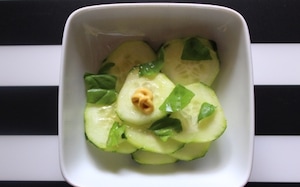 Preparazione Cetrioli con ricotta al limone e peperone rosso - Fase 1