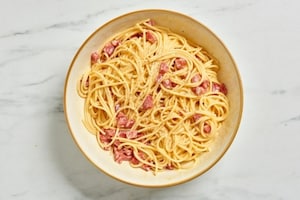 Preparazione Frittata di spaghetti - Fase 2