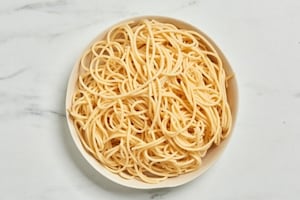 Preparazione Frittata di spaghetti - Fase 1