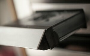 Preparazione Maiale in crosta d'erbe con salsa al miele e peperoncino - Fase 5