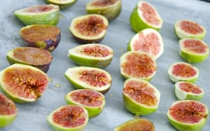 Preparazione Sfoglia con ricotta al limone, fichi al forno e pistacchi - Fase 1