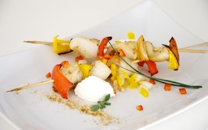 Preparazione Spiedino di coda di rospo con pere e peperoni - Fase 3