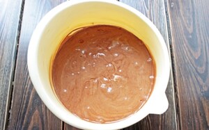 Preparazione Torta al cioccolato fondente e frutti di bosco - Fase 2