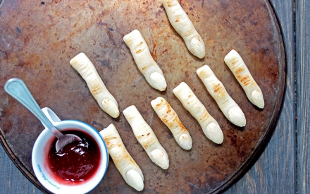 Preparazione Dita della strega di Halloween - Fase 3 Preparazione Dita della strega di Halloween - Fase 3