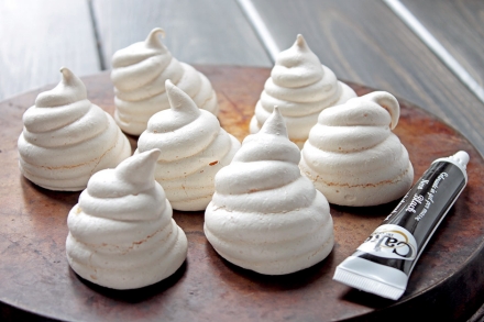 Preparazione Fantasmini di Halloween - Fase 3 Preparazione Fantasmini di Halloween - Fase 3