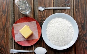 Preparazione Pie ai mirtilli - Fase 3