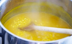 Preparazione Risotto alla zucca, birra e liquirizia - Fase 2