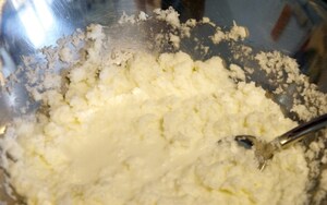 Preparazione Torta soffice con cocco e mandorle - Fase 1