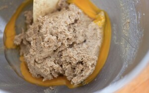 Preparazione Tortine alle carote e nocciole - Fase 2