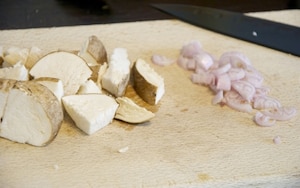 Preparazione Zuppa di farro, porcini e pinoli nel barattolo - Fase 1