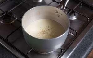 Preparazione Crostata di polenta con porri e champignon - Fase 2