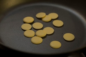 Preparazione Tajarin al burro di cacao e tartufo - Fase 5