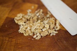 Preparazione Baccalà con salsa di carote, carciofi, noci e polvere di rosmarino - Fase 3