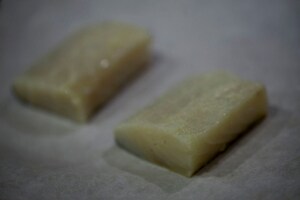 Preparazione Baccalà con salsa di carote, carciofi, noci e polvere di rosmarino - Fase 5