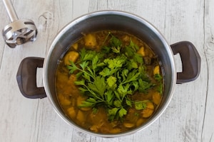 Preparazione Crema di zucchine e crostini alla paprika - Fase 2