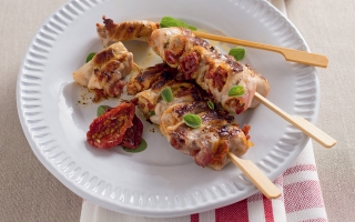 Involtini di lonza ai pomodorini secchi Involtini di lonza ai pomodorini secchi