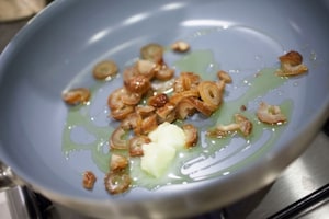 Preparazione Petti di fagiano con datteri e cipolla brasata - Fase 2