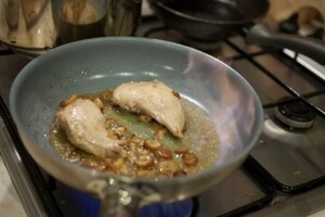 Preparazione Petti di fagiano con datteri e cipolla brasata - Fase 2