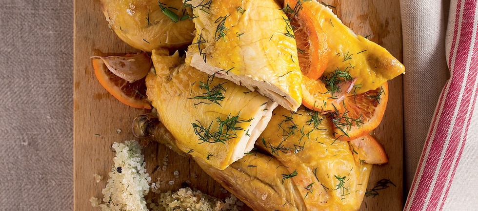Pollo al sale con finocchietto e arancia ricetta