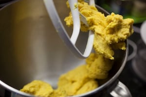 Preparazione Ravioli del Plin con ricotta e spinaci - Fase 2