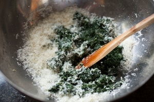 Preparazione Ravioli del Plin con ricotta e spinaci - Fase 4
