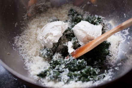 Preparazione Ravioli del Plin con ricotta e spinaci - Fase 5 Preparazione Ravioli del Plin con ricotta e spinaci - Fase 5
